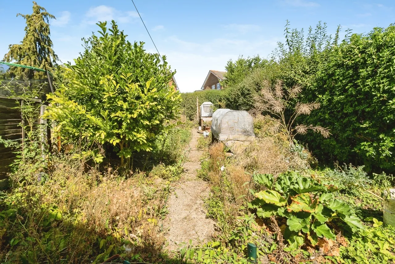 Greenfields Close, Loughton, Essex, IG10, photo 8