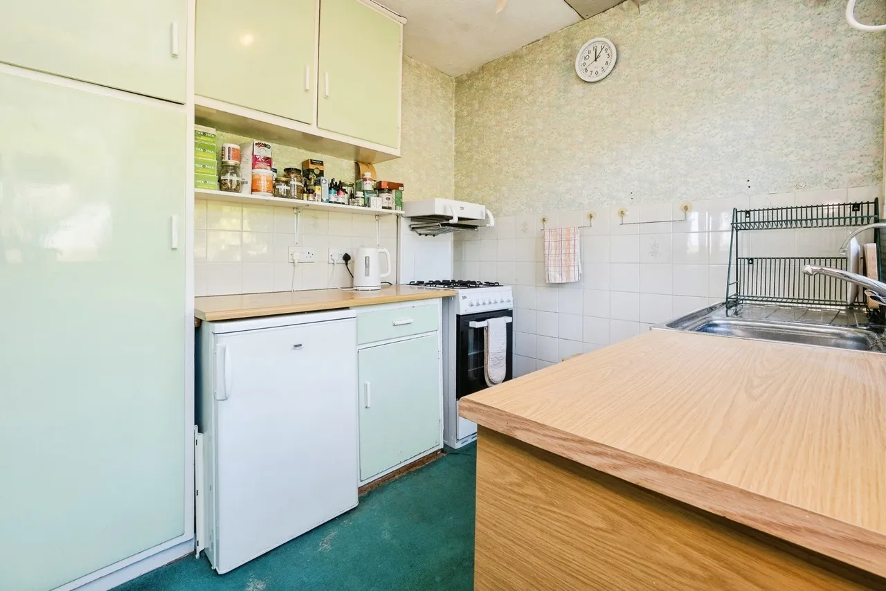 Greenfields Close, Loughton, Essex, IG10, photo 5