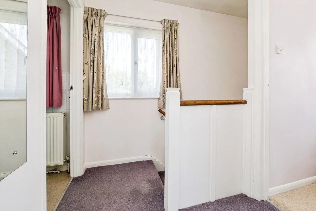 Greenfields Close, Loughton, Essex, IG10, photo 10