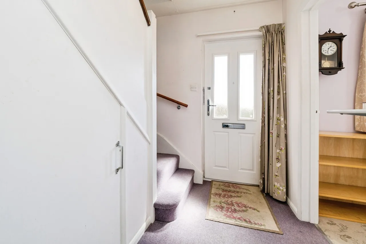 Greenfields Close, Loughton, Essex, IG10, photo 9