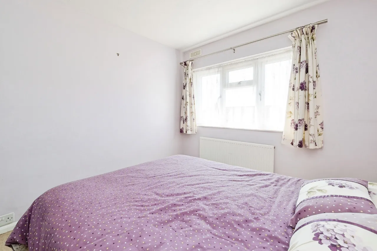 Greenfields Close, Loughton, Essex, IG10, photo 12