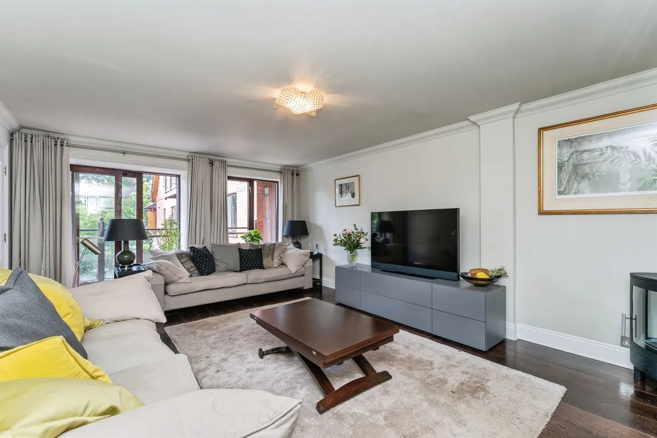 Knightsbridge Court, Chester, CH1, photo 4