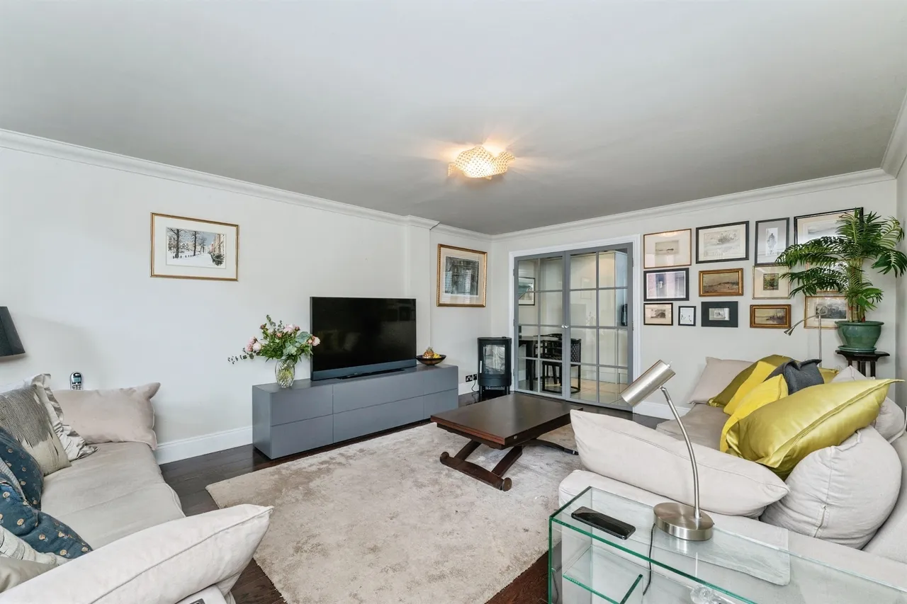Knightsbridge Court, Chester, CH1, photo 5