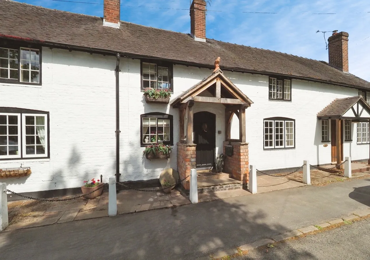 1 bed character property for sale, Main Street, Melbourne, DE73