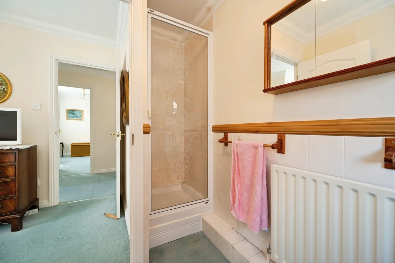 Hamfield Drive, Hayling Island, PO11, photo 17