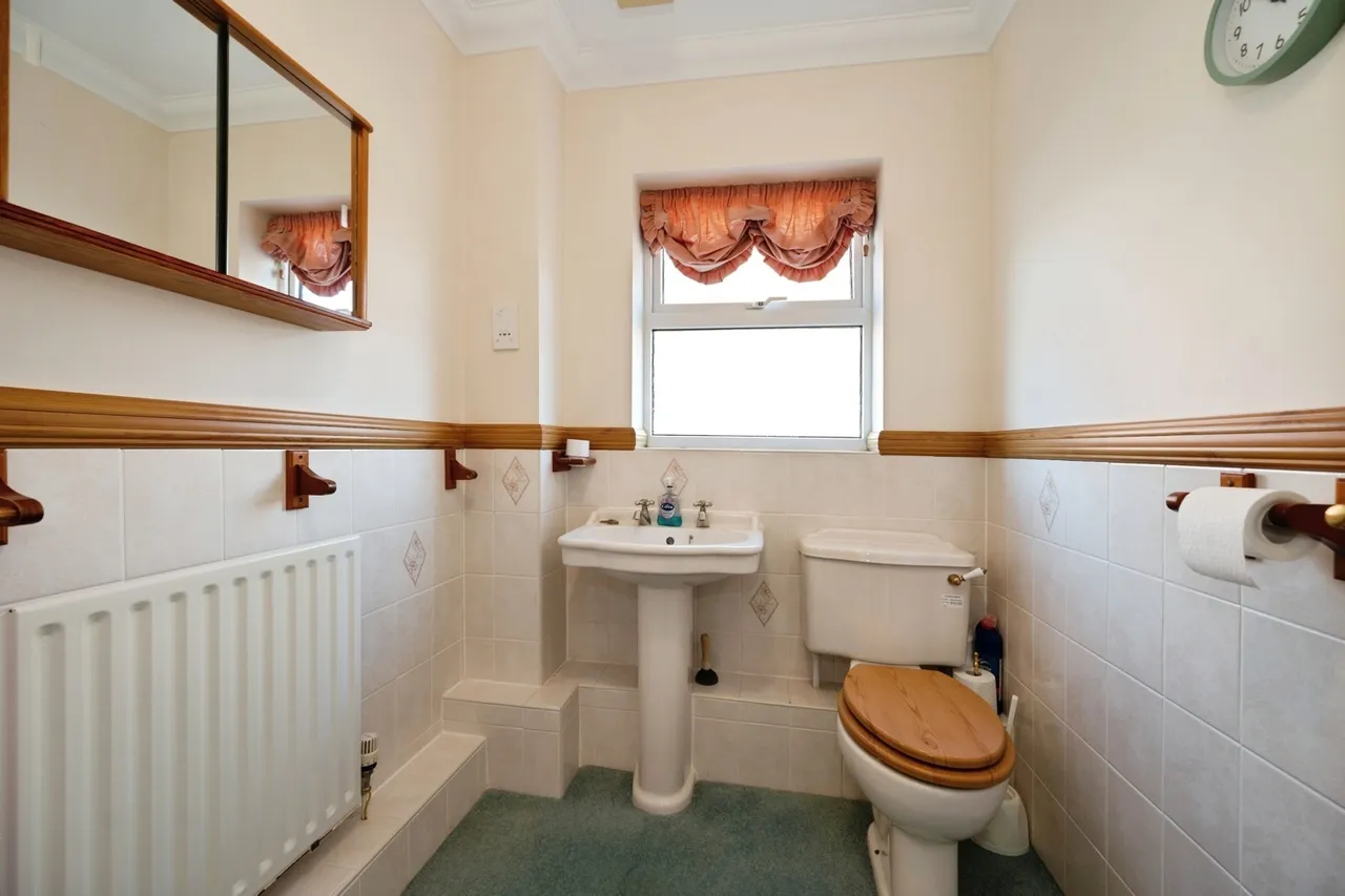 Hamfield Drive, Hayling Island, PO11, photo 16