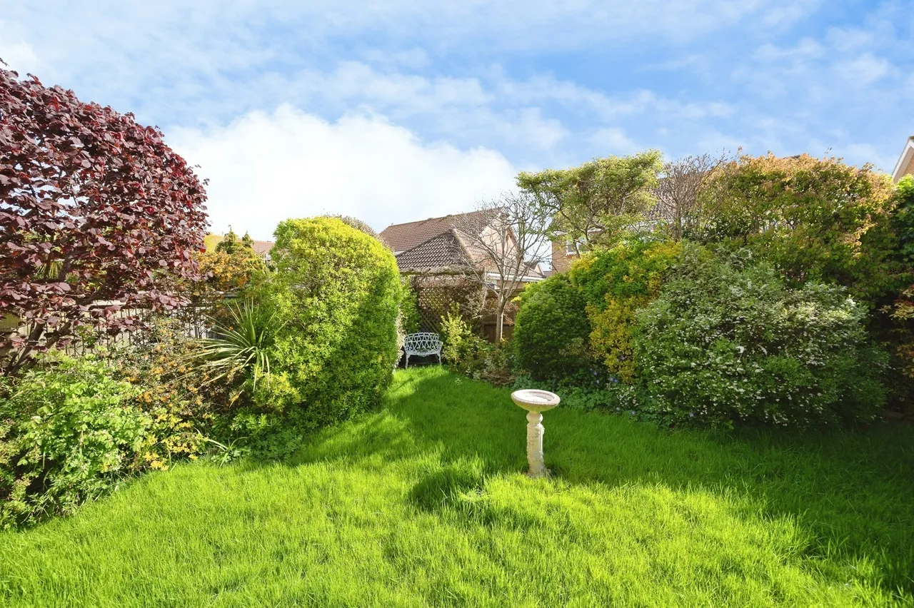 Hamfield Drive, Hayling Island, PO11, photo 6