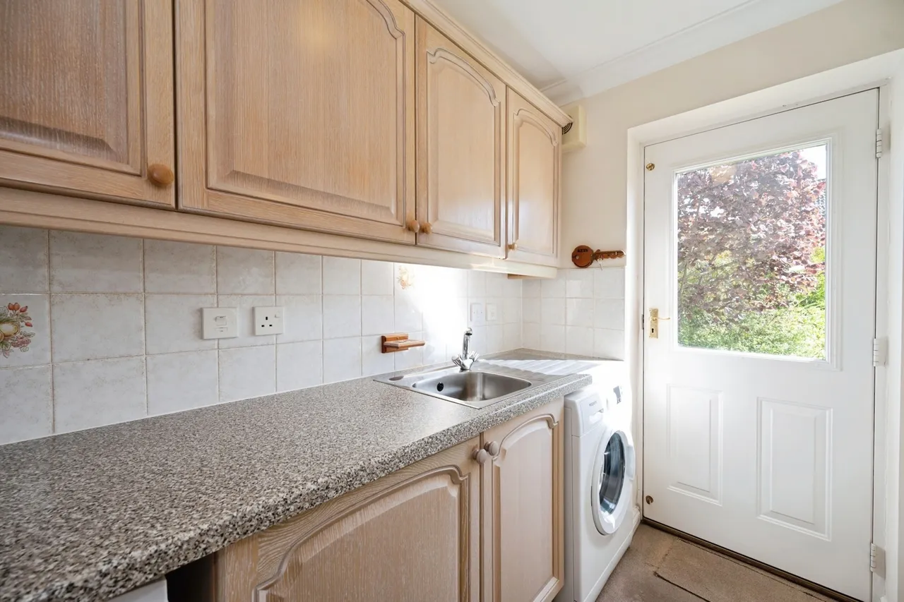 Hamfield Drive, Hayling Island, PO11, photo 9