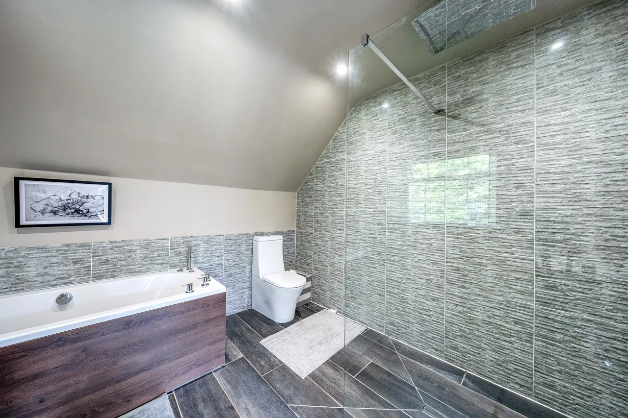 Crondall Lane, Farnham, GU9, photo 7