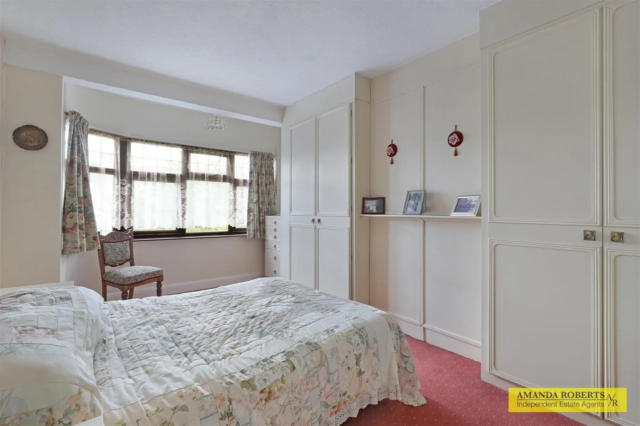 Manor Way, Chingford, photo 9