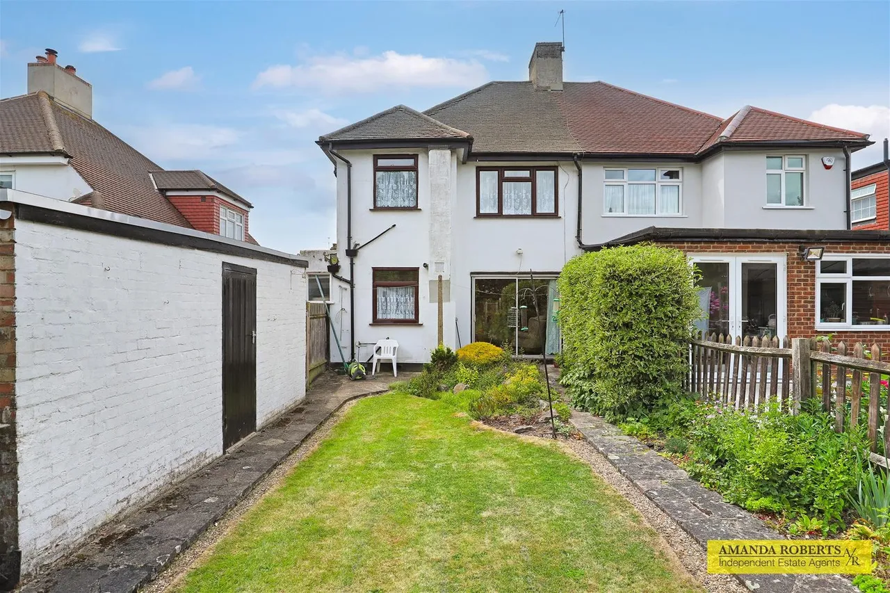 Manor Way, Chingford, photo 18