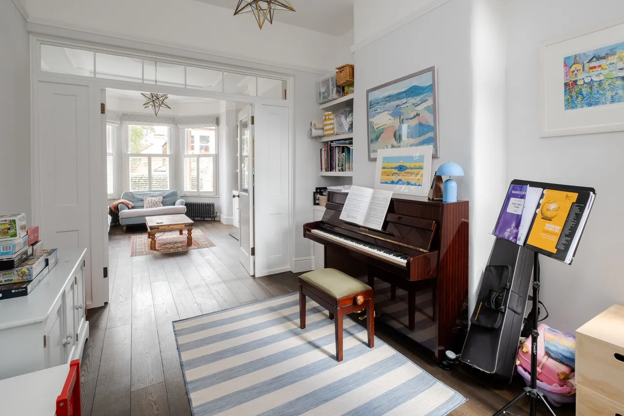 Victoria Road, London, N22, photo 7
