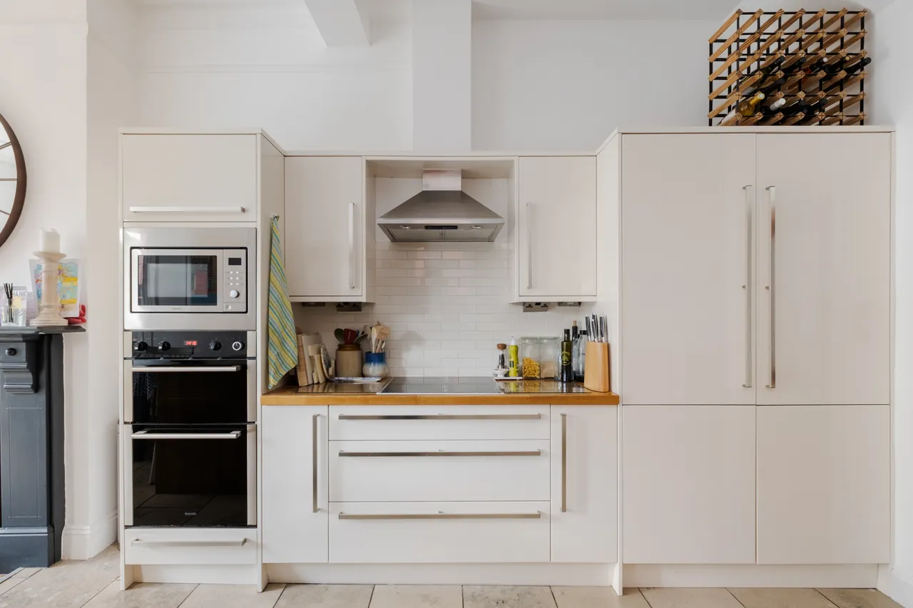 Victoria Road, London, N22, photo 10