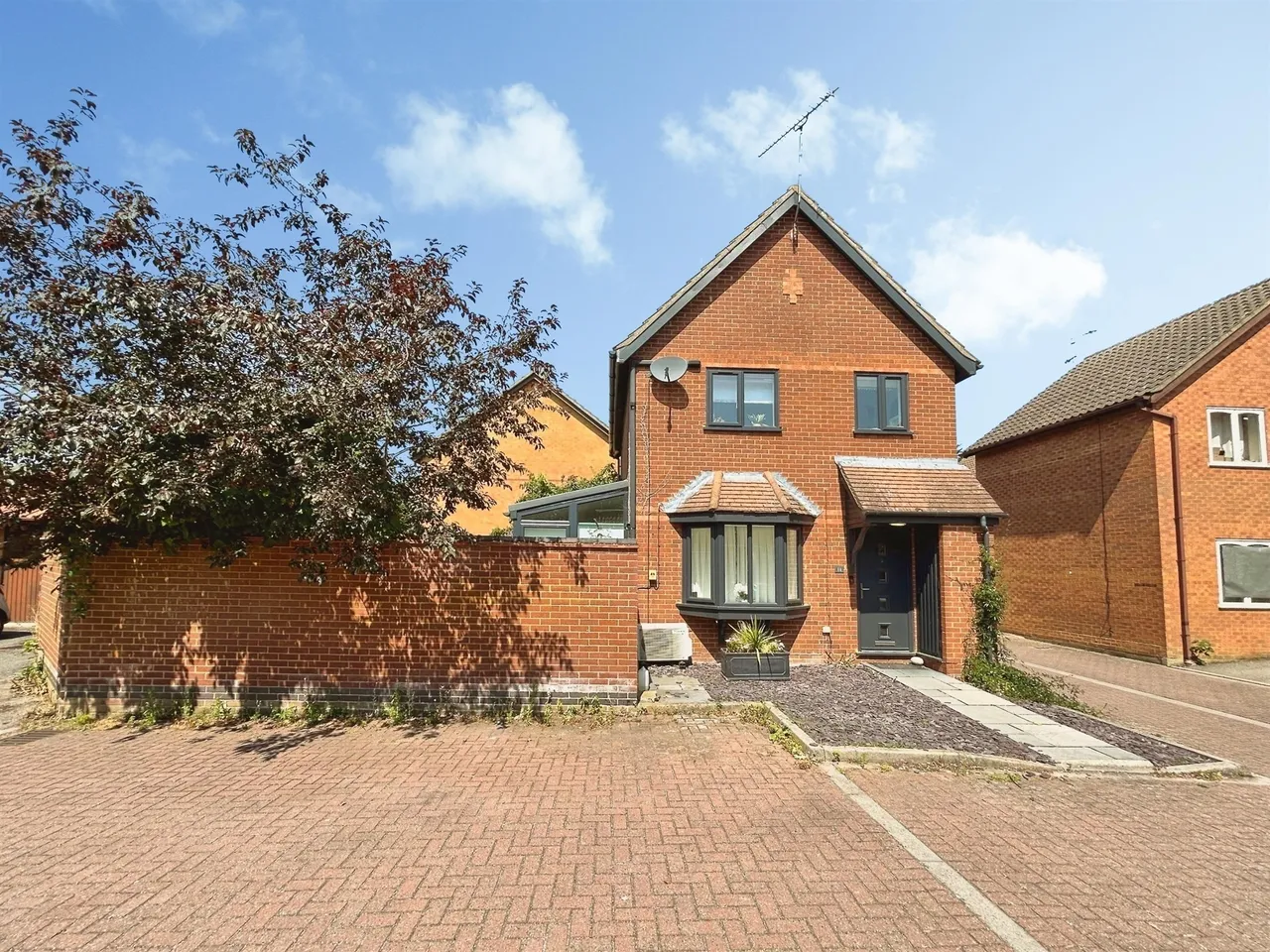 3 bed house for sale, Bartholomew Close, Saffron Walden, CB10