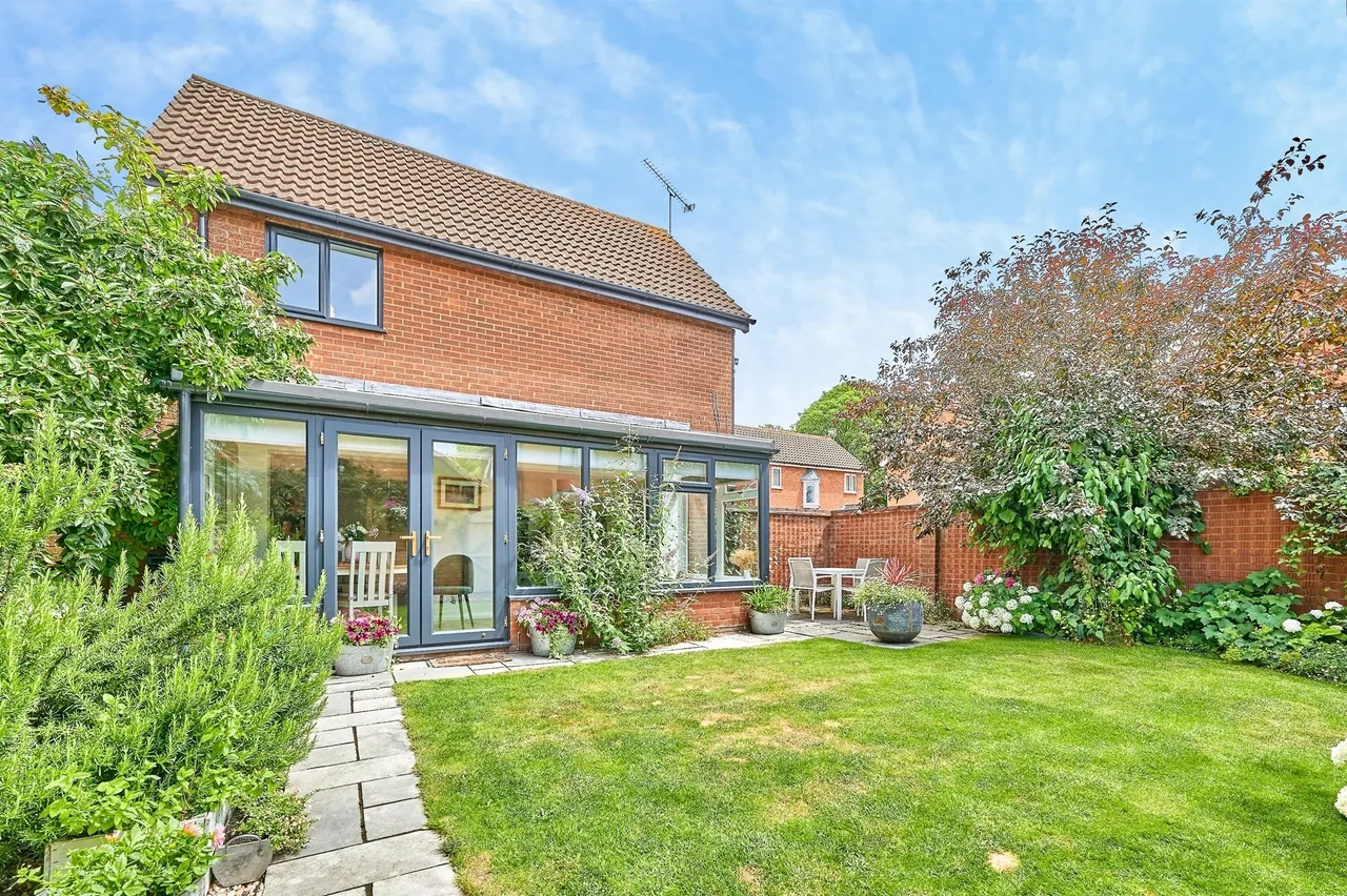 Bartholomew Close, Saffron Walden, CB10, photo 4