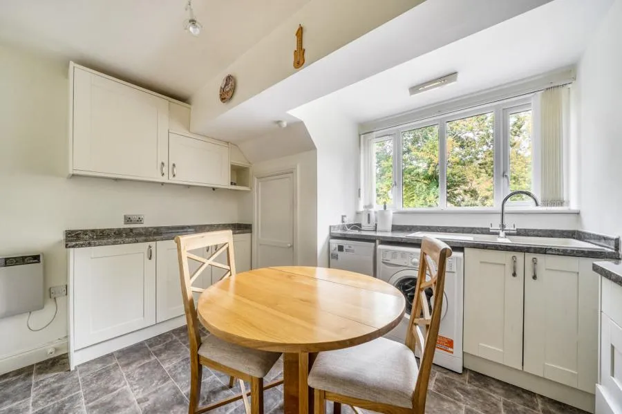 Watermill Court, Reading, RG7, photo 3