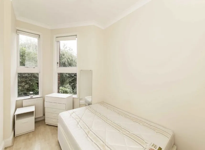 Greencroft Gardens, South Hampstead, NW6, photo 4