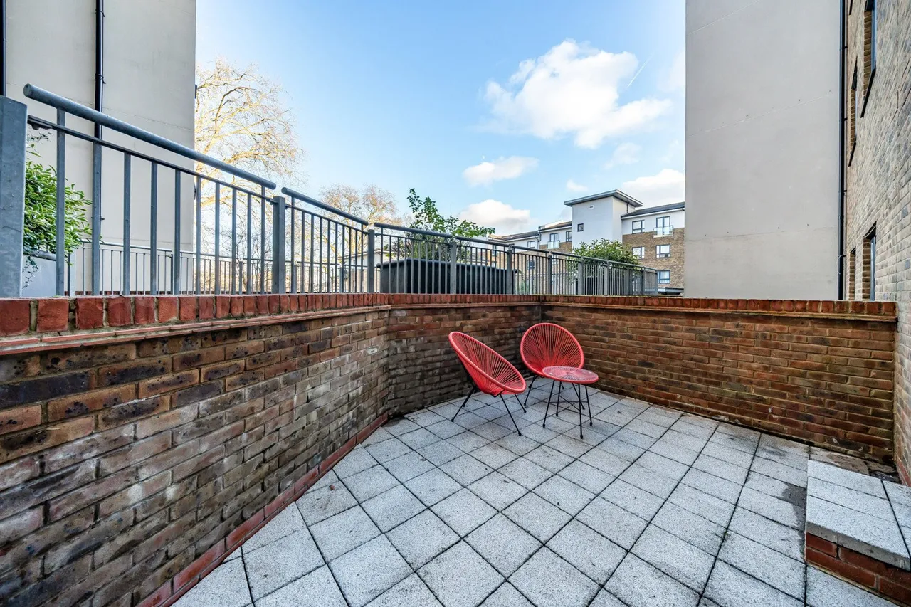 Desvignes Drive, SE13, photo 2