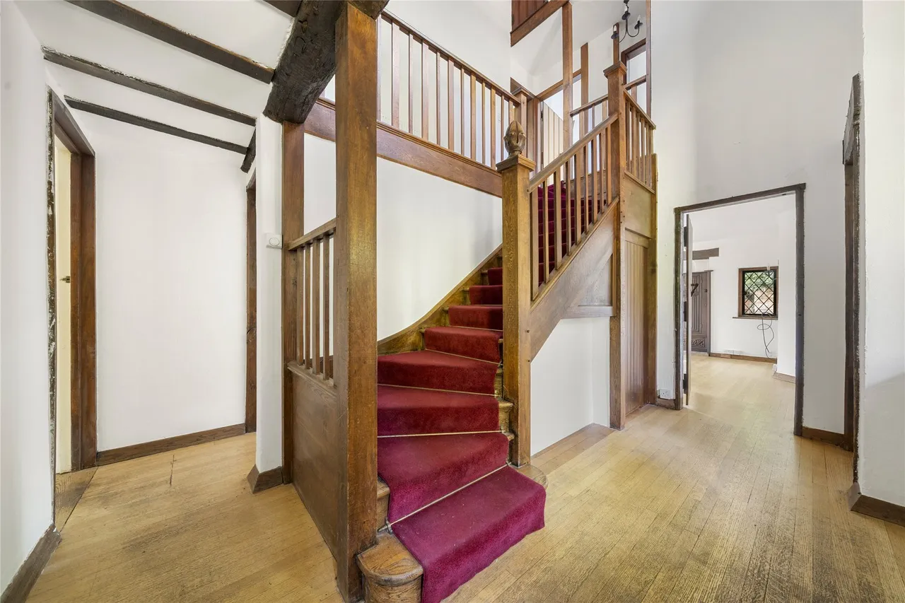 Esher Place Avenue, Esher, Surrey, KT10, photo 6