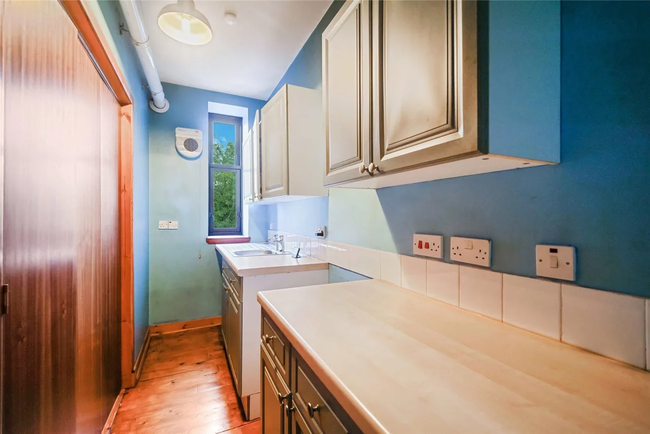 Dumbarton Road, Yoker, Glasgow, G14, photo 6