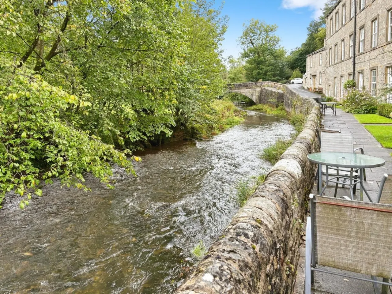 Riverside Walk, Airton, BD23, photo 3