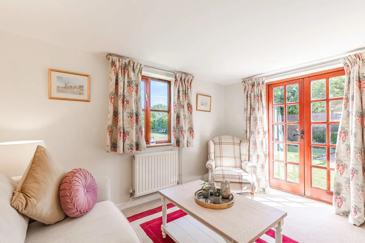 Semi-Detached Character Cottage in Sw, photo 9