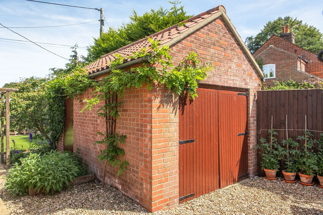Semi-Detached Character Cottage in Sw, photo 17