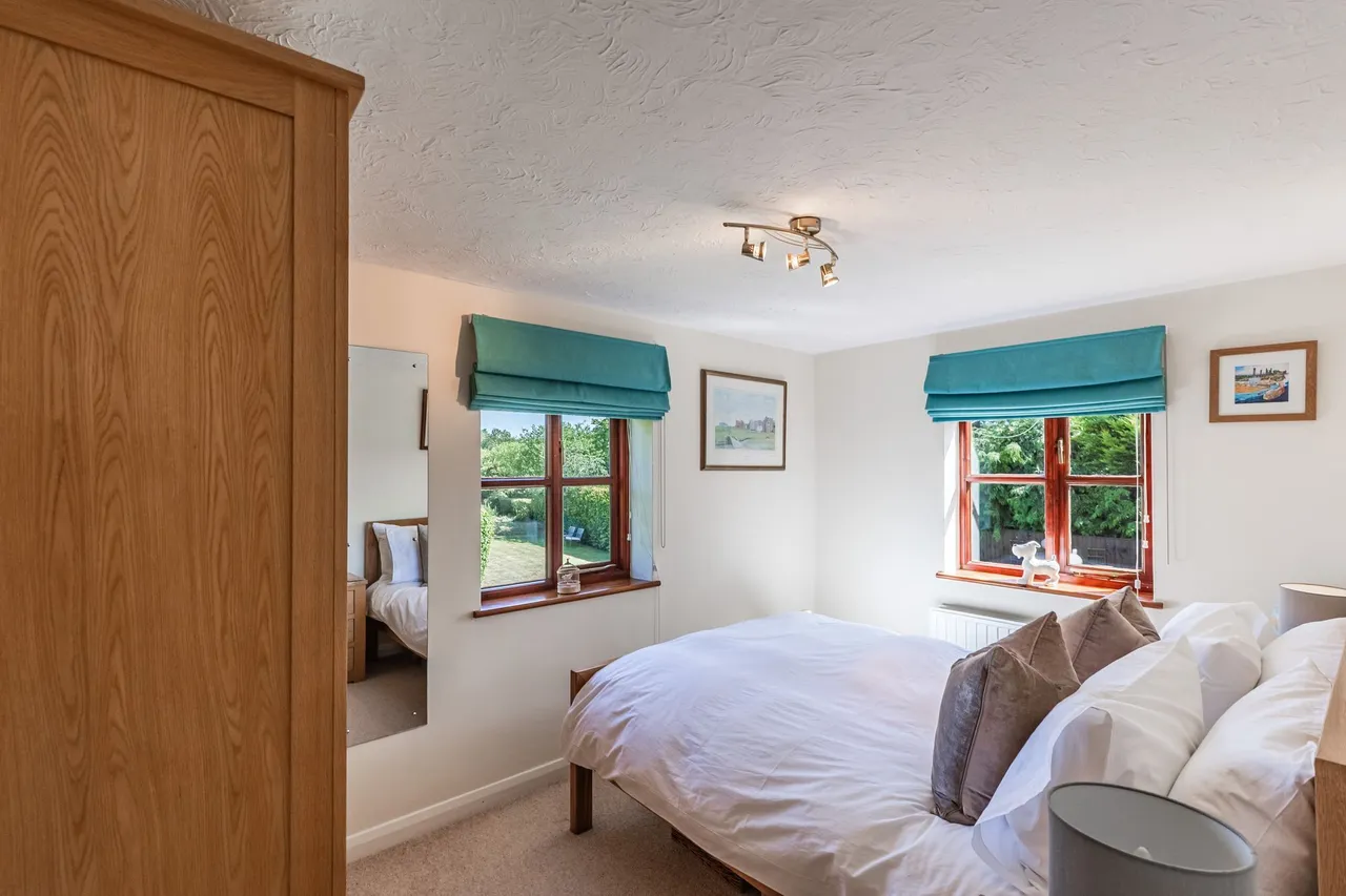 Semi-Detached Character Cottage in Sw, photo 14