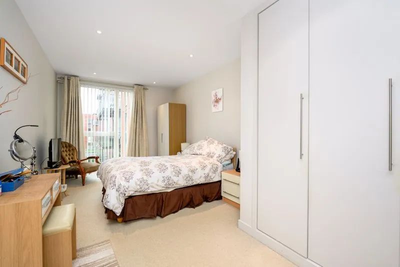 The Heart, Walton-On-Thames, KT12, photo 6