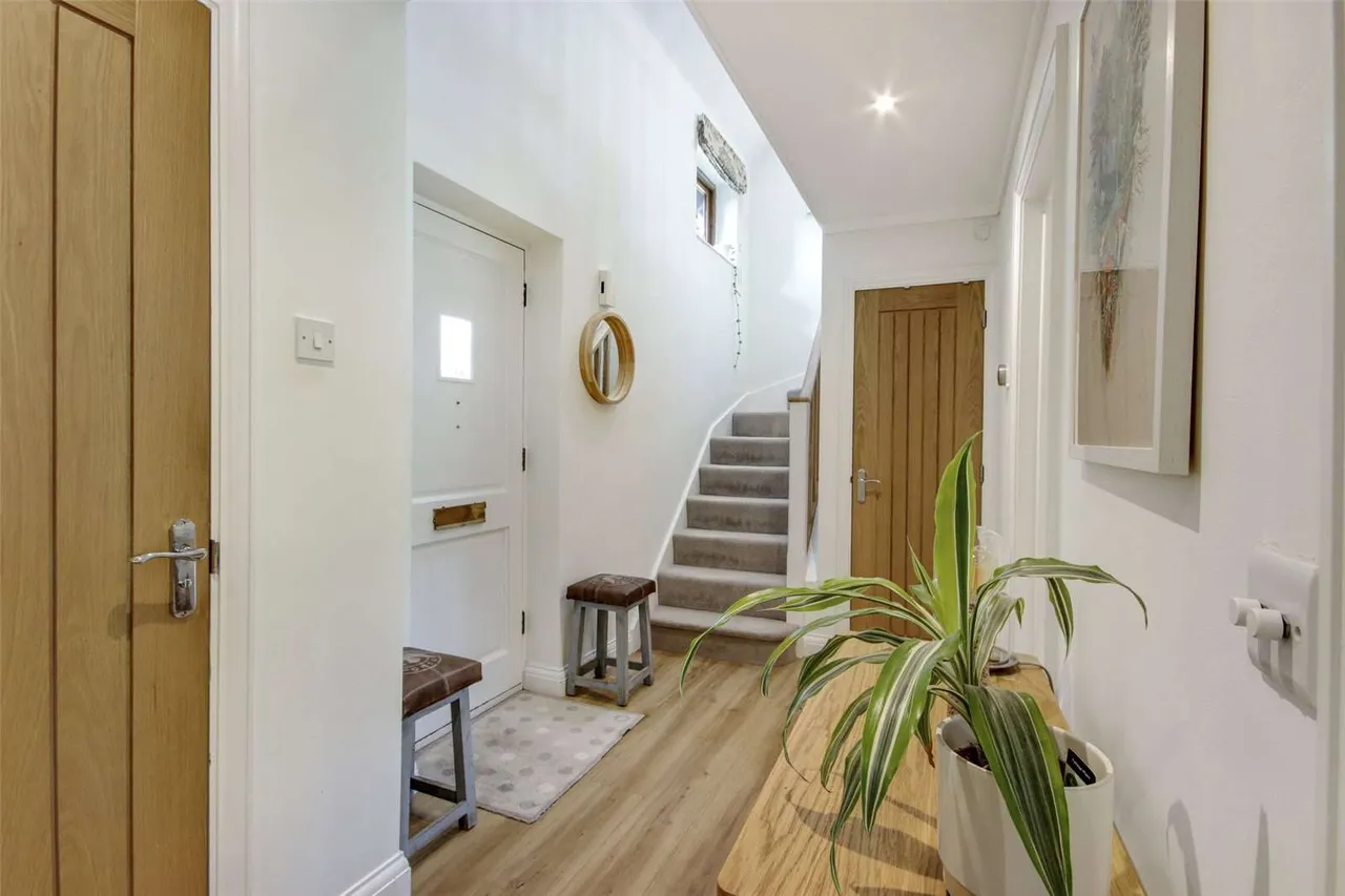 Hildenbrook Farm, Hildenborough, Tonbridge, Kent, TN11 9JN, photo 7