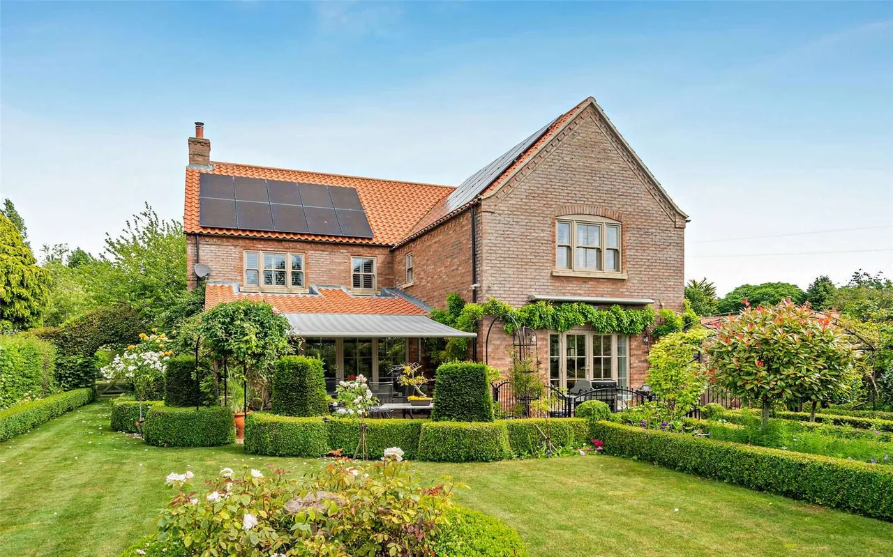 Cherry Tree House, Main Street, Fulstow, Louth, LN11 0XF, photo 2