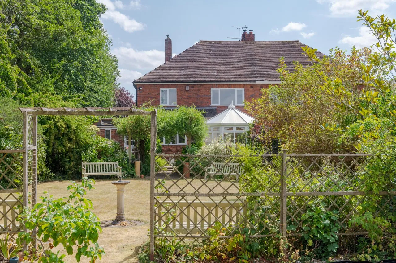 Western Road, Hagley, photo 49
