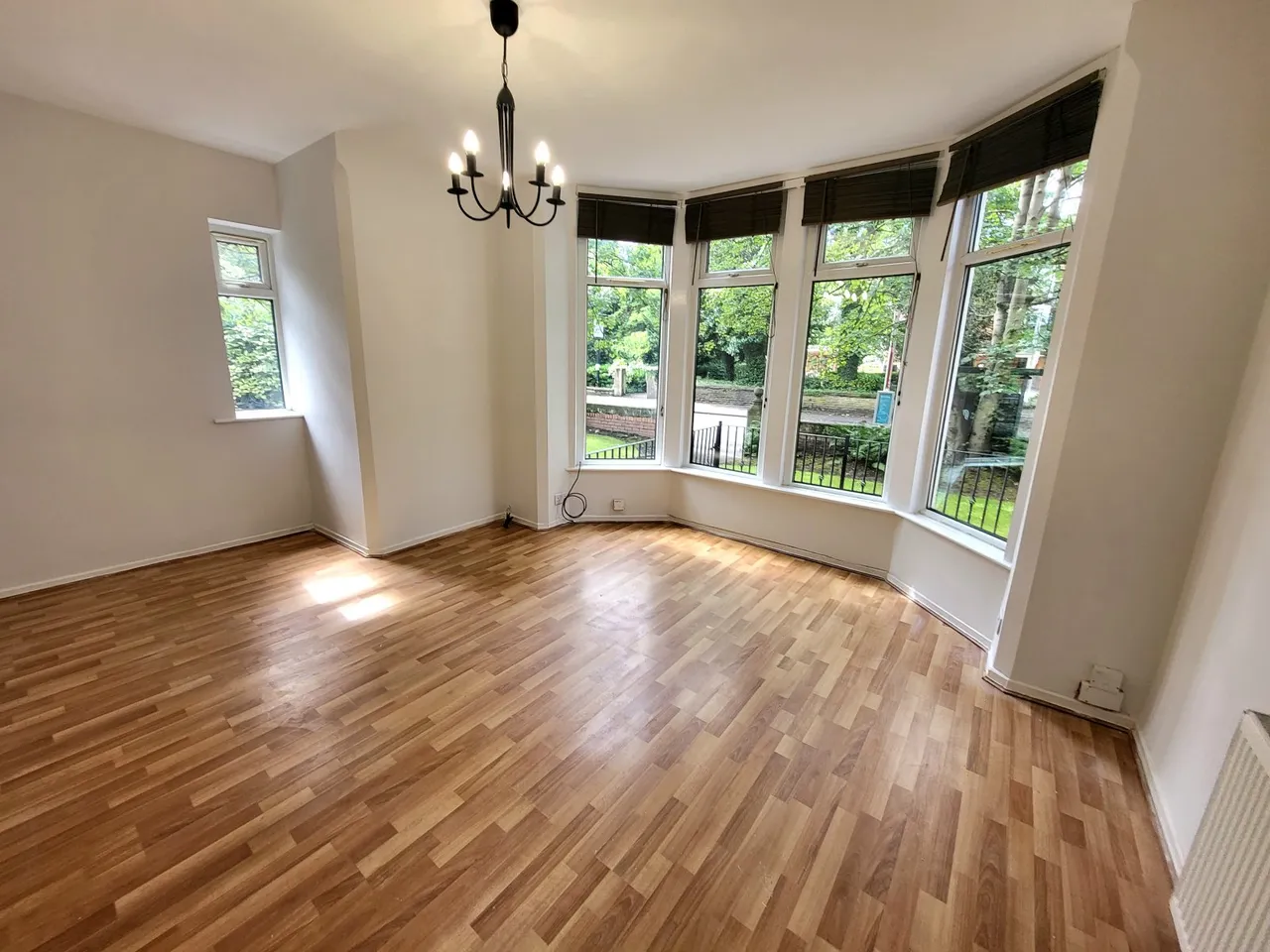 Barlow Moor Road, West Didsbury, M20, photo 4