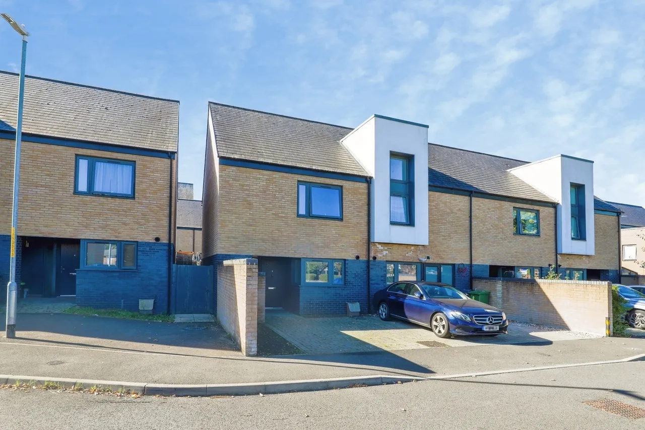 2 bed house for sale, Jester Way, Maidstone, ME15