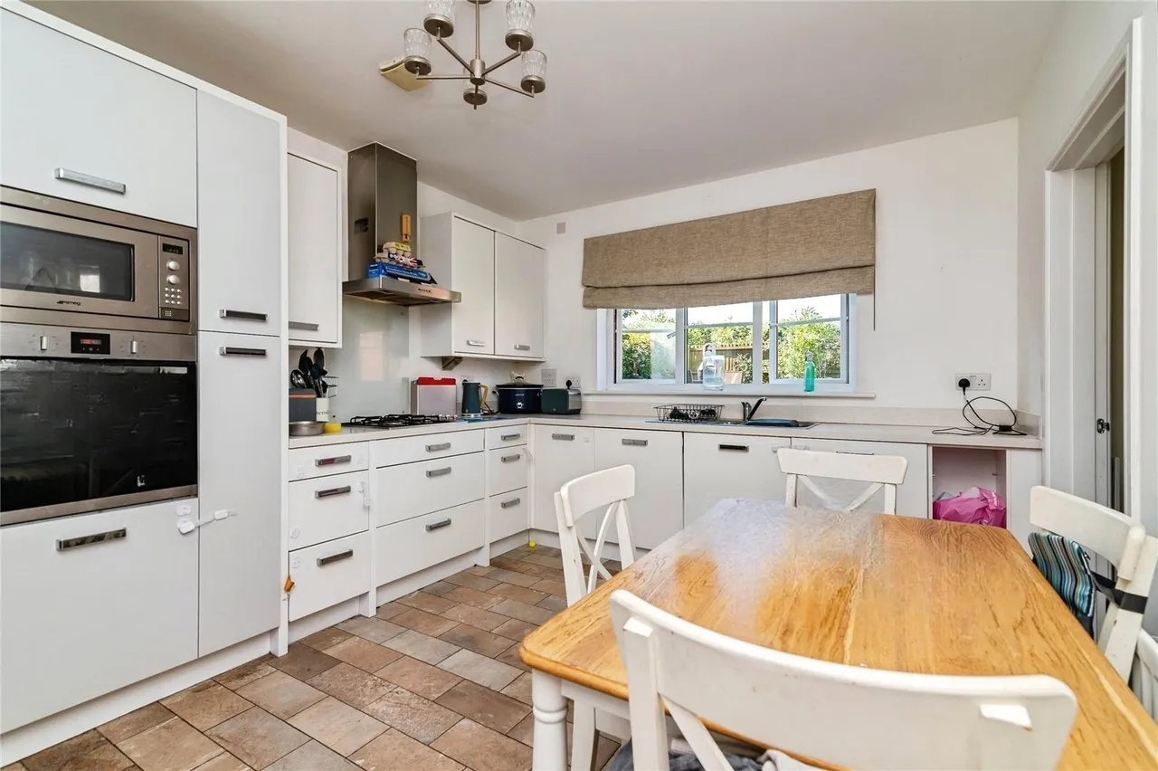 Calder Gardens, Bingham, NG13, photo 6