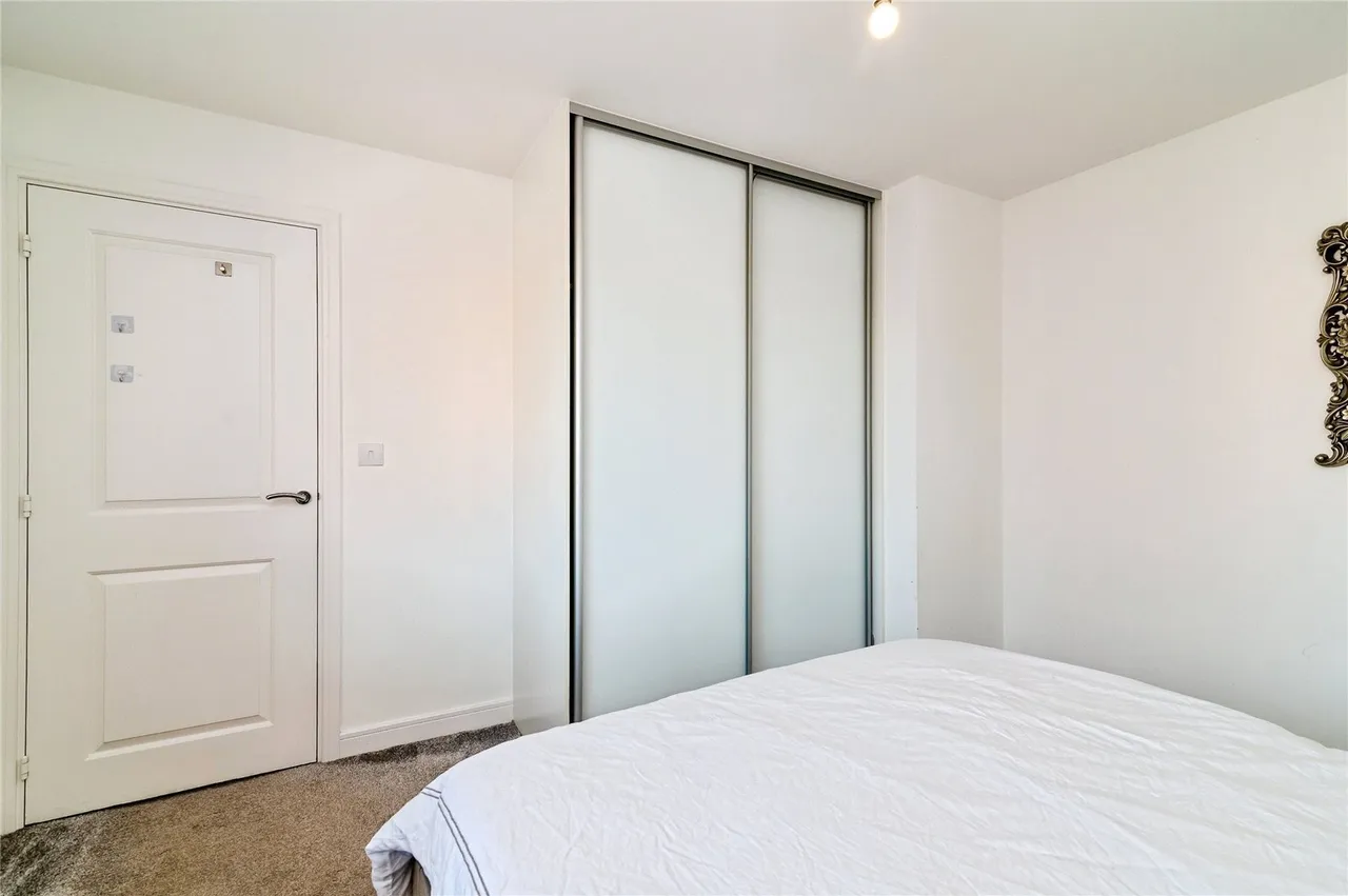 Calder Gardens, Bingham, NG13, photo 14