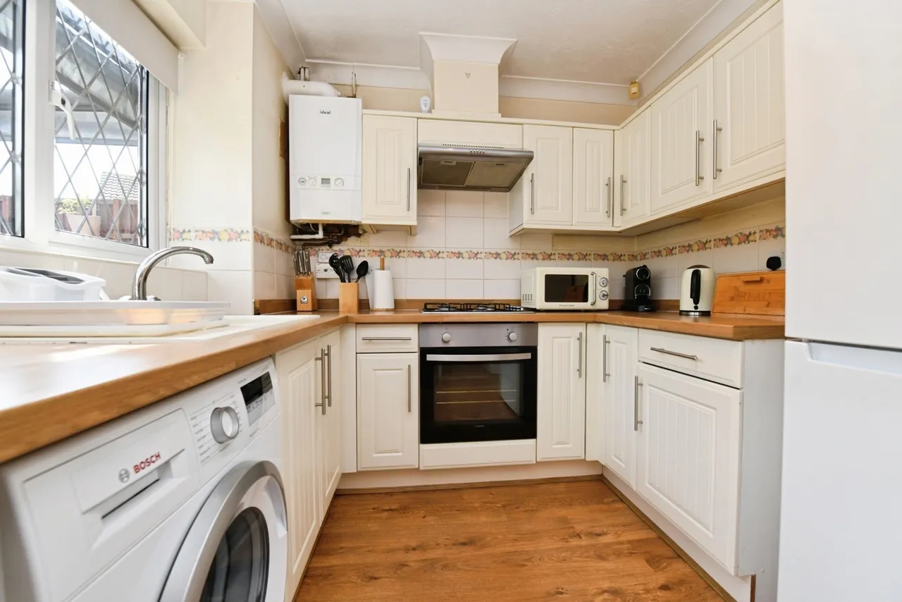 Frobisher Way, Shoeburyness, Southend-on-Sea, Essex, SS3, photo 14
