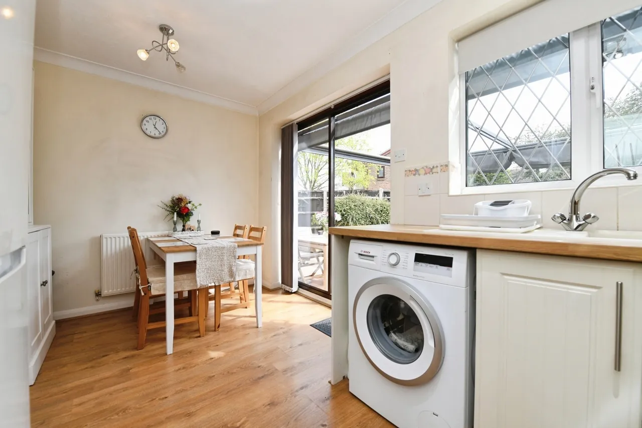 Frobisher Way, Shoeburyness, Southend-on-Sea, Essex, SS3, photo 4
