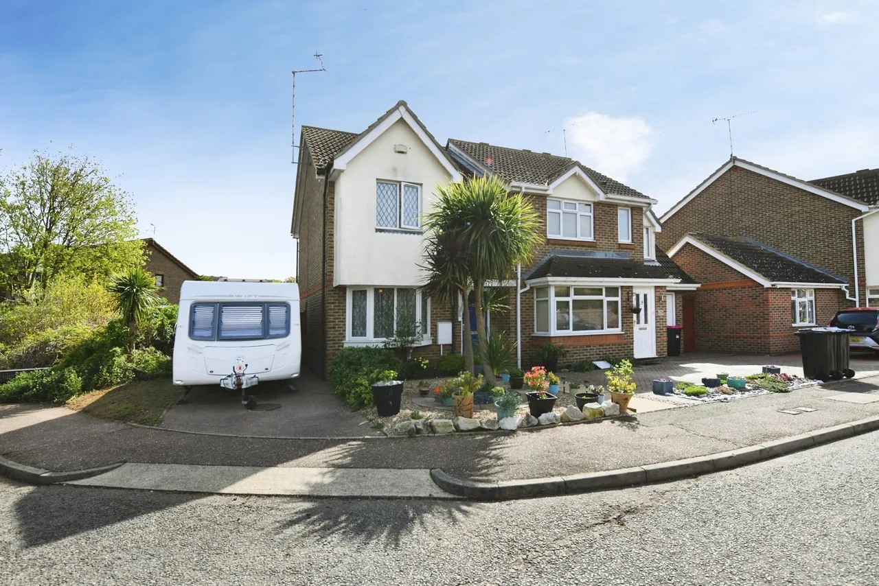 2 bed house for sale — Frobisher Way, Shoeburyness, Southend-on-Sea, Essex, SS3