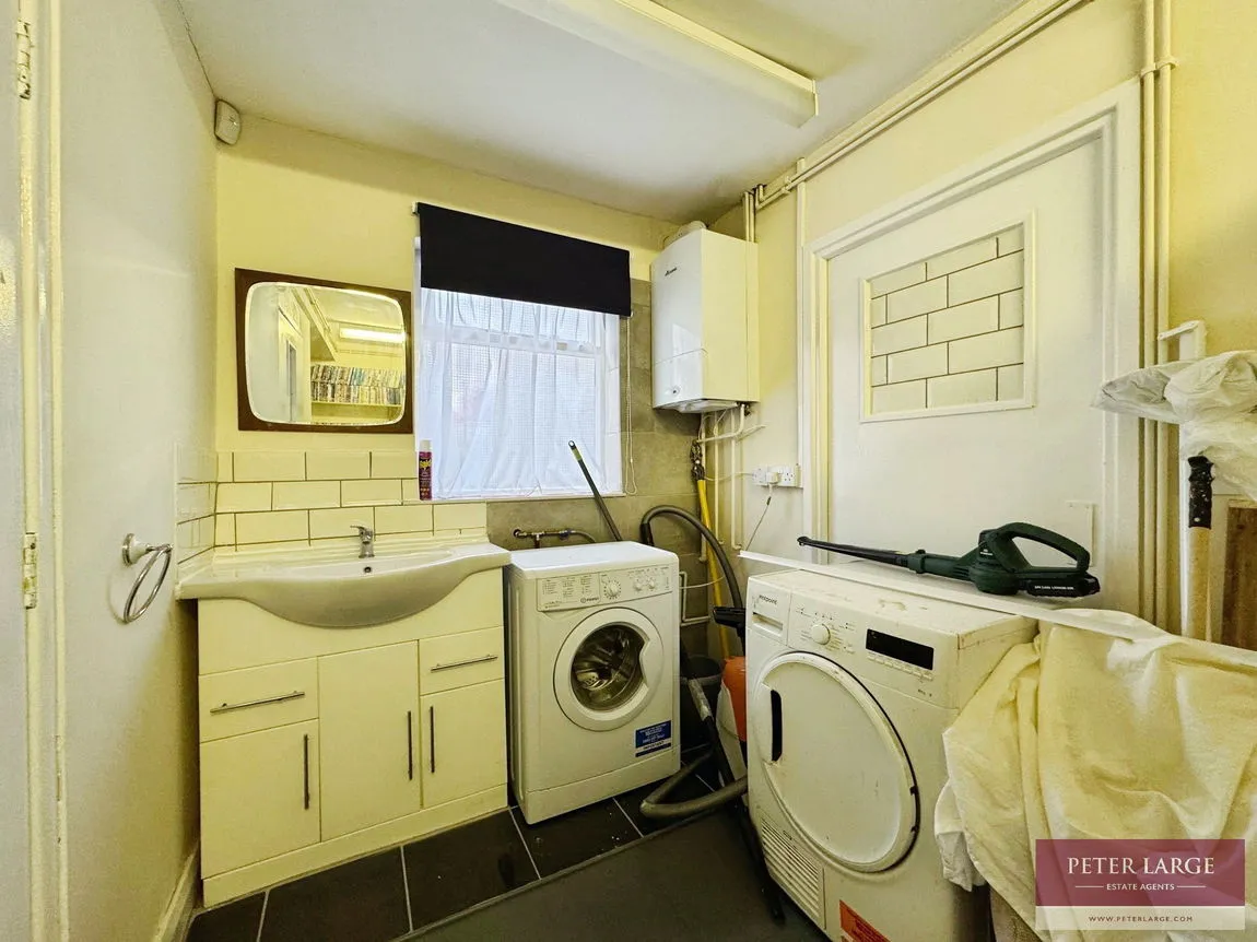 Bedford Street, Rhyl, Denbighshire, LL18 1SY, photo 18