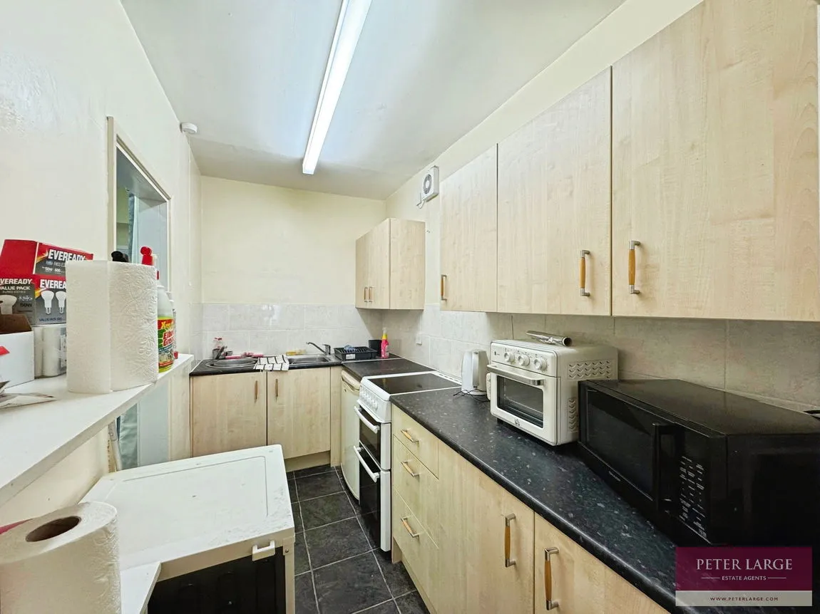 Bedford Street, Rhyl, Denbighshire, LL18 1SY, photo 12