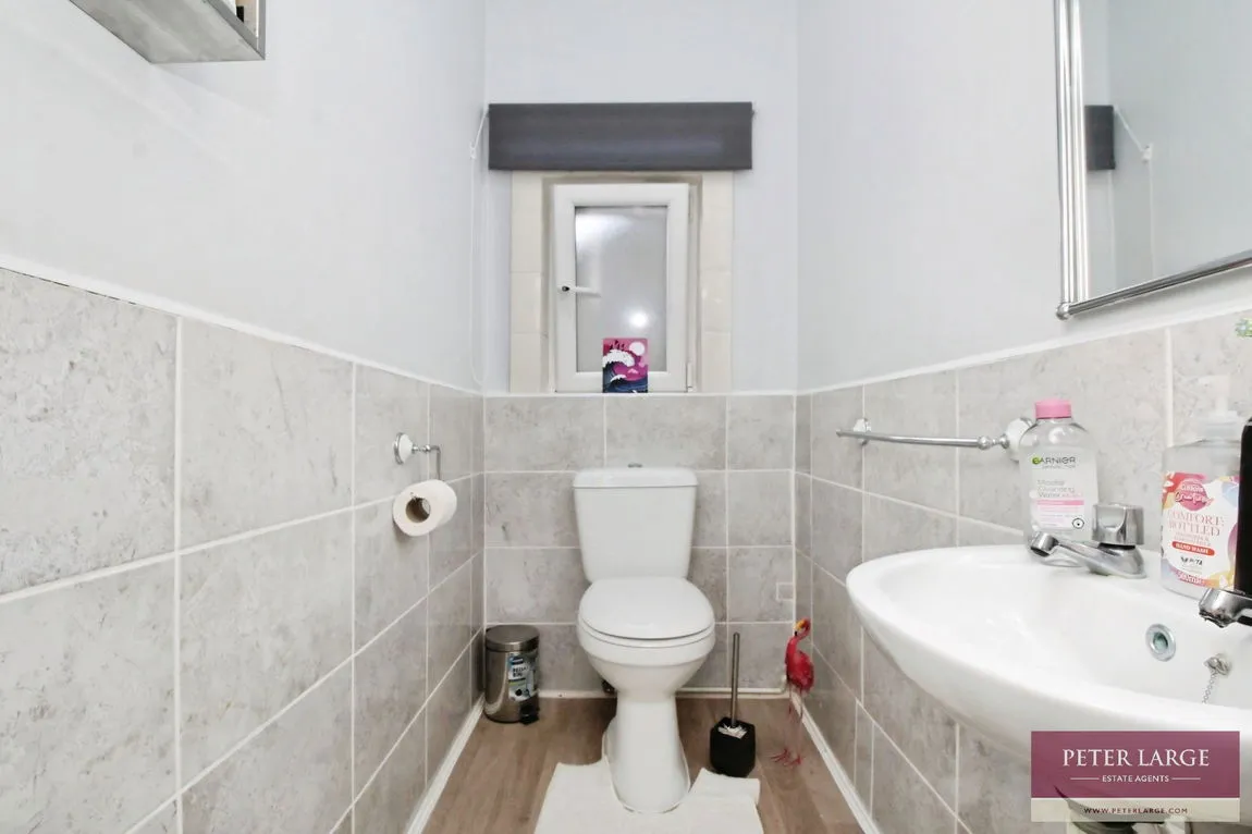 Bedford Street, Rhyl, Denbighshire, LL18 1SY, photo 7