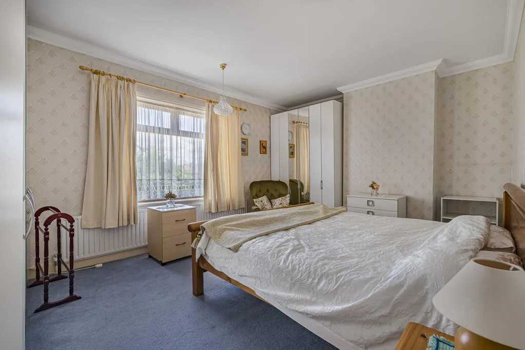 Woolwich Road, London, SE2, photo 17