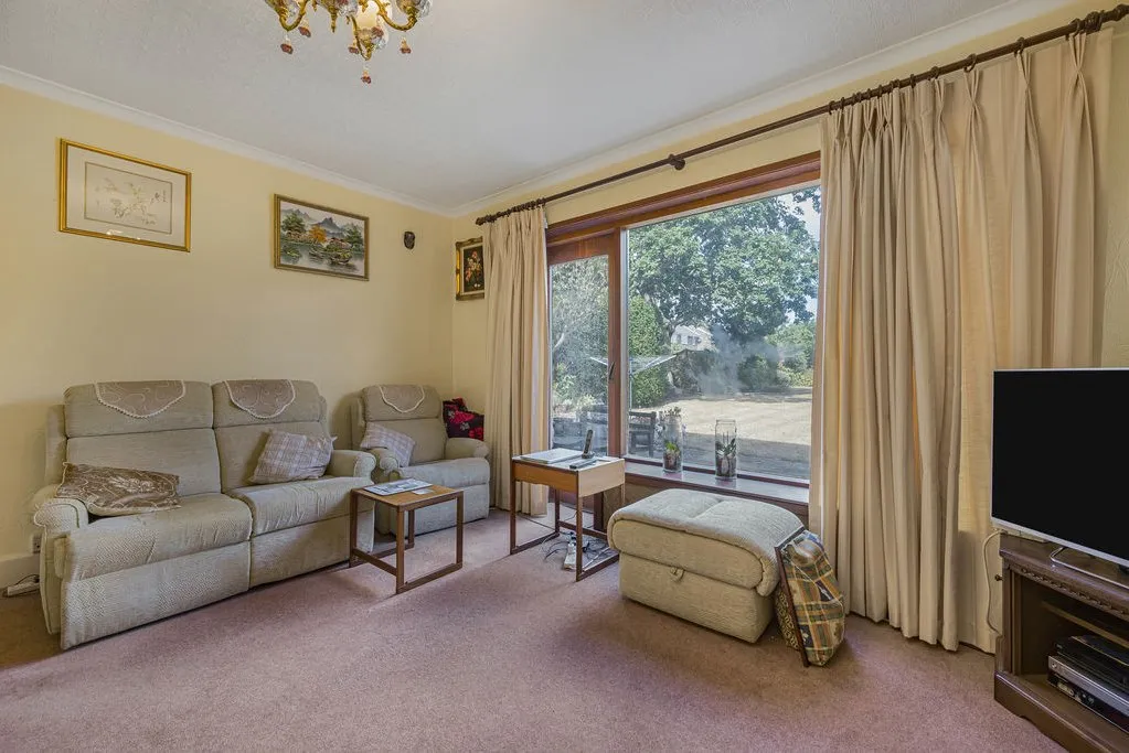 Woolwich Road, London, SE2, photo 5