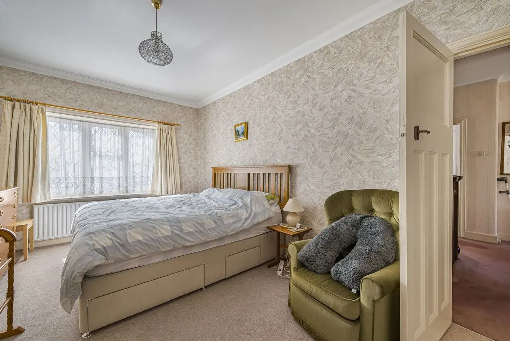 Woolwich Road, London, SE2, photo 15