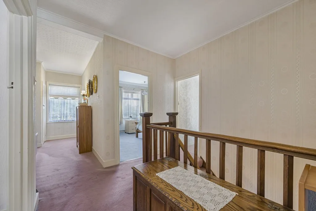 Woolwich Road, London, SE2, photo 28