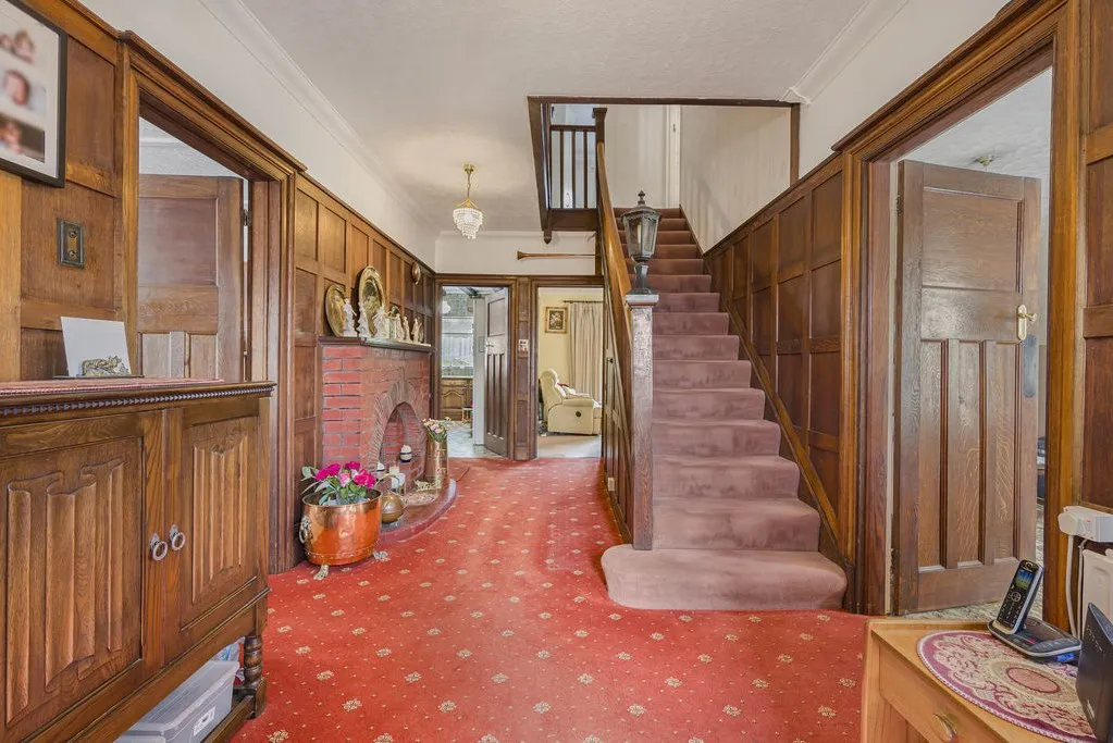 Woolwich Road, London, SE2, photo 25
