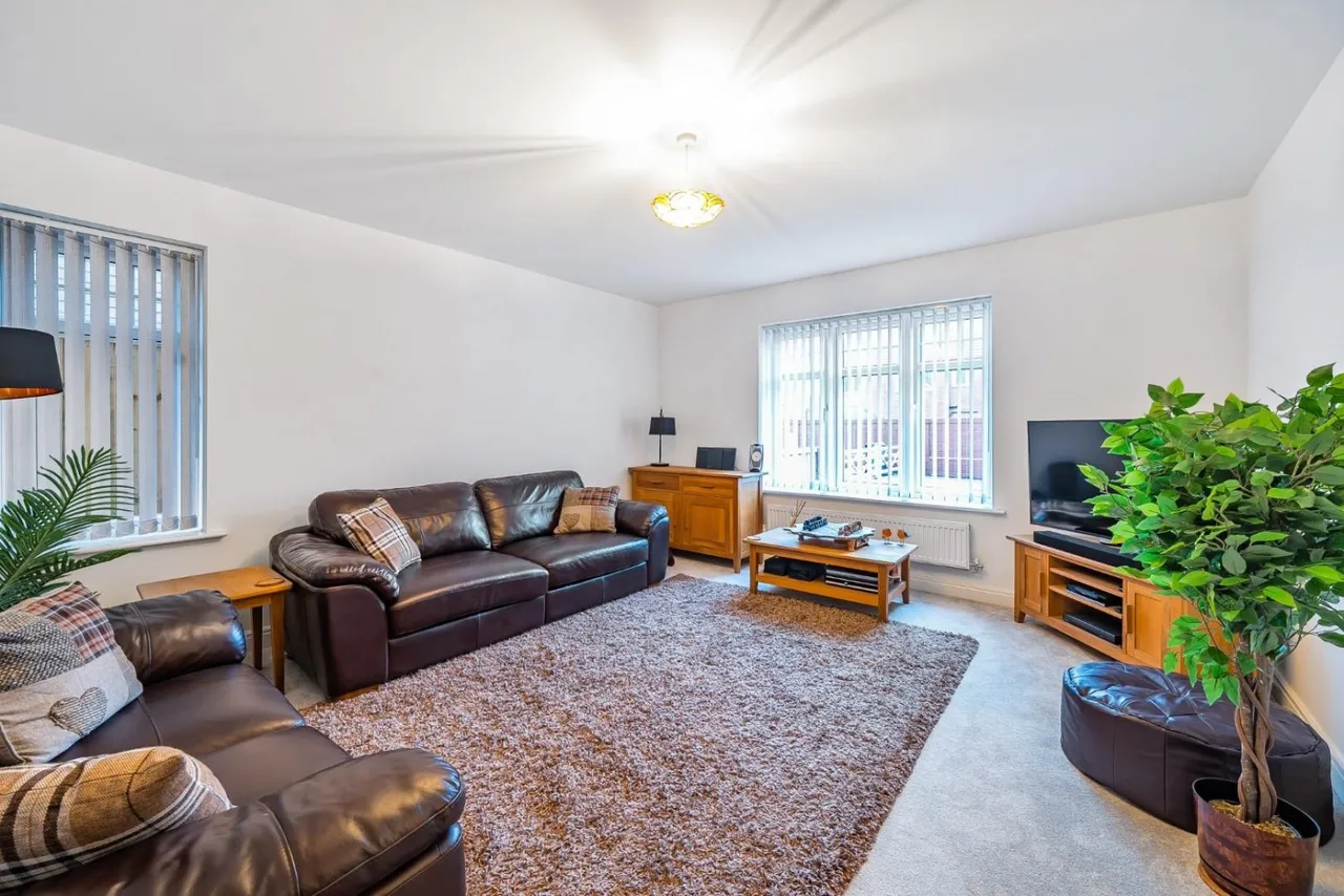 Camilla Close, Carlton, DN14, photo 5