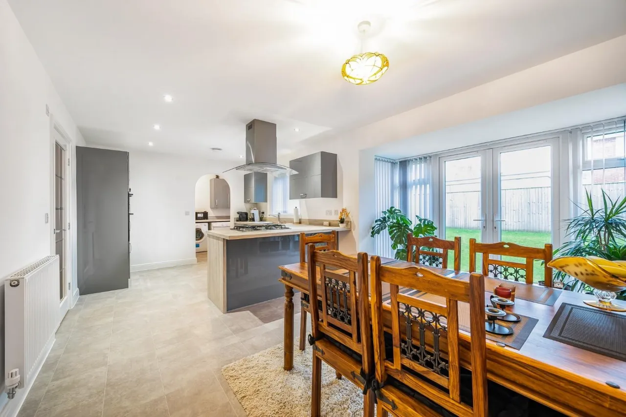 Camilla Close, Carlton, DN14, photo 3