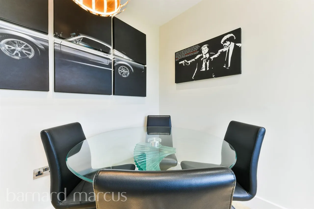 Barnsbury Lane, Surbiton, KT5, photo 5